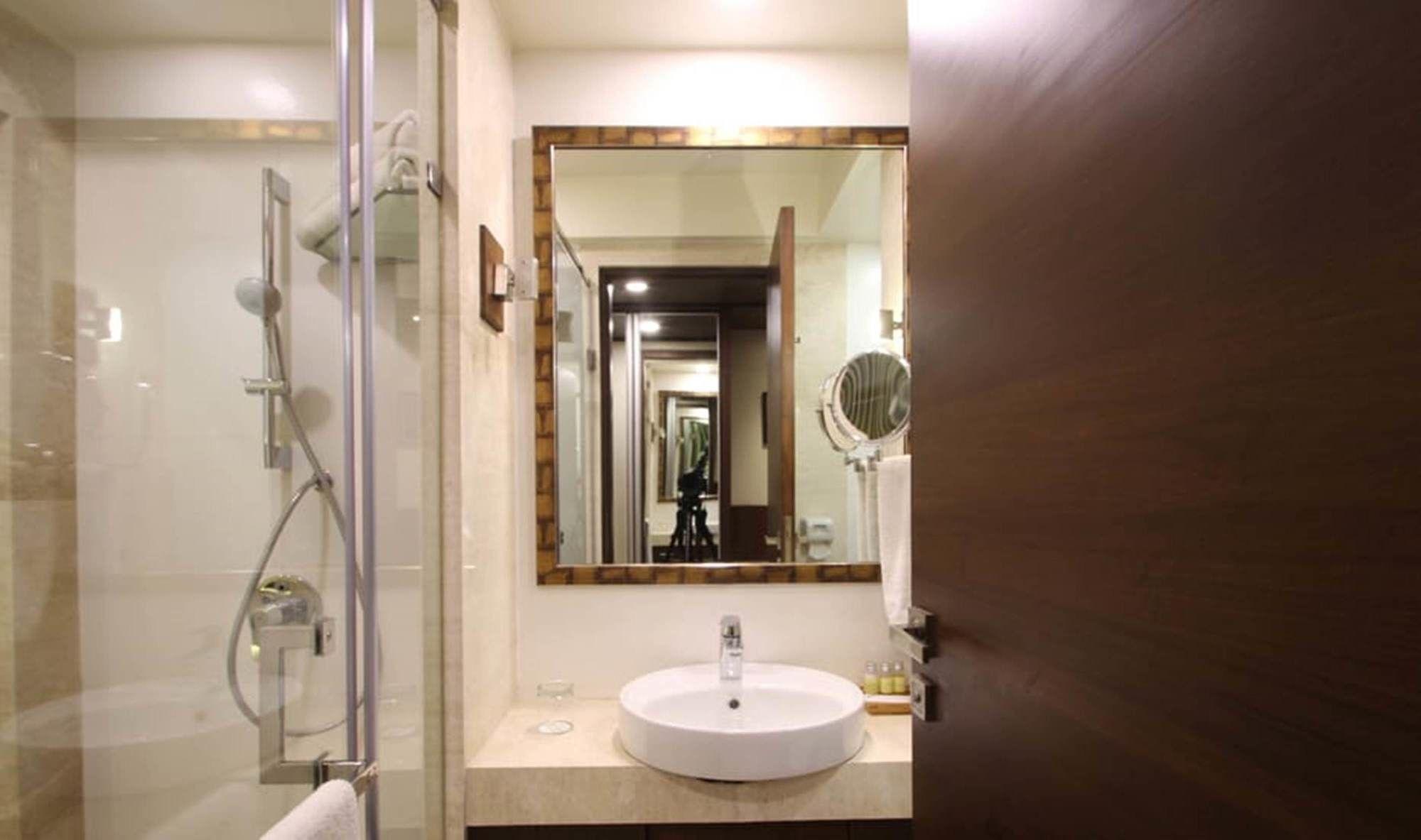 Treebo Premium Eden Residency Hotel Gurgaon Luaran gambar